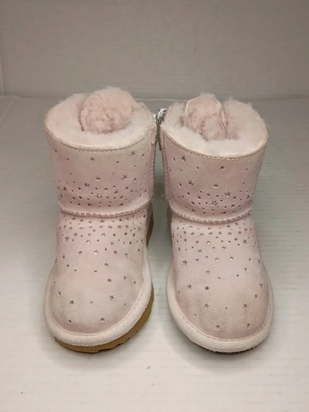 UGG Stargirl Classic Mini II Pink Star Bow Boots Toddler Size 8
